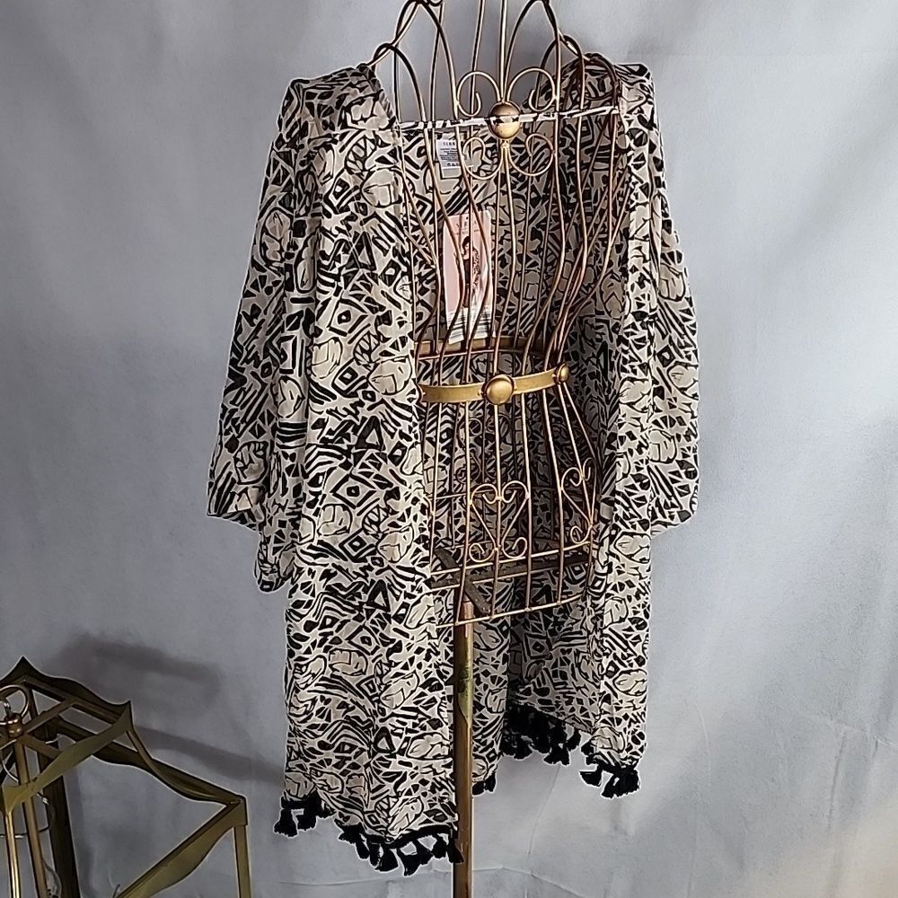 Fringed Geo and Leaf Patterned Scarf Wrap Kimono